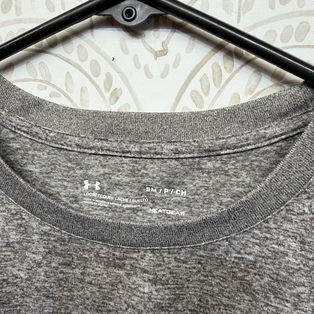 Under Armour T-Shirt Womens Small Gray HeatGear Space Dye Short Sleeve Athletic - Picture 3 of 4
